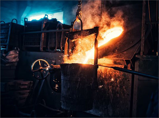 تصویر با کیفیت از کارخانه ذوب آهن و فلزات