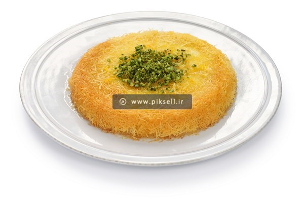 عکس با کیفیت از کناف ترکی و مصری دایره ای با پسته خورد شده
