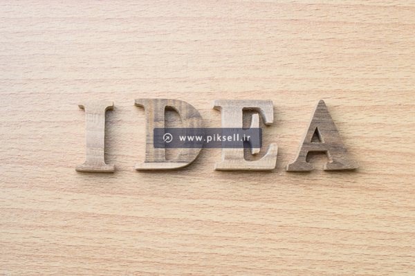 عکس با کیفیت از حروف چوبی ایده IDEA