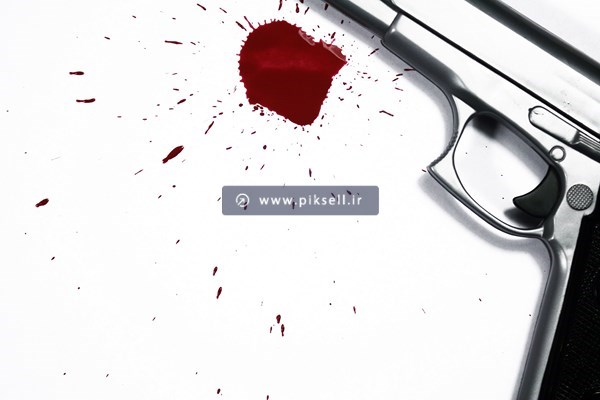 عکس با کیفیت از اسلحه و خون