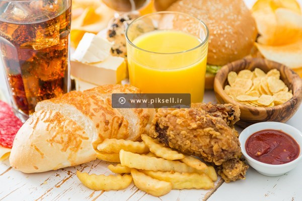 عکس با کیفیت از غذاهای سوخاری و آب پرتقال