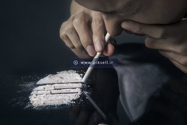 عکس با کیفیت از مصرف مواد مخدر