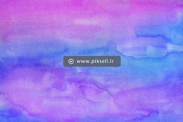عکس با کیفیت از صفحه آبرنگی با رنگ آبی یاسی