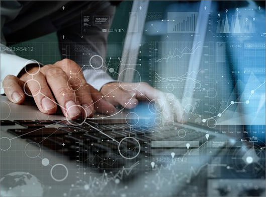 عکس با کیفیت از طراحی و تحلیل با لپ تاپ