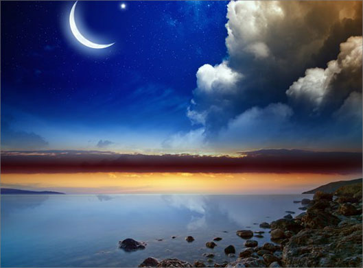 عکس با کیفیت از ماه روی آب دریا (شب مهتابی)