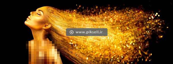عکس با کیفیت از زن برنزه با موهای طلایی