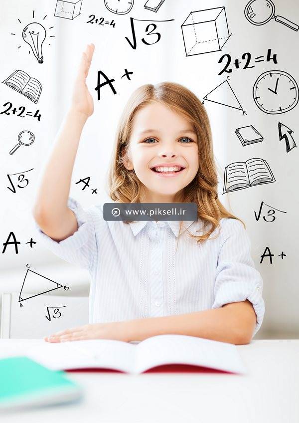 عکس با کیفیت از دانش آموز دختر و کلاس ریاضی