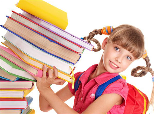 عکس با کیفیت از دختر بچه و شروع سال تحصیلی
