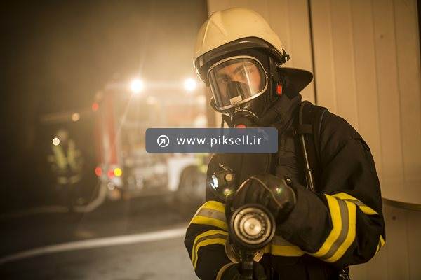 عکس با کیفیت از نازل اطفاء حریق و آتش نشان