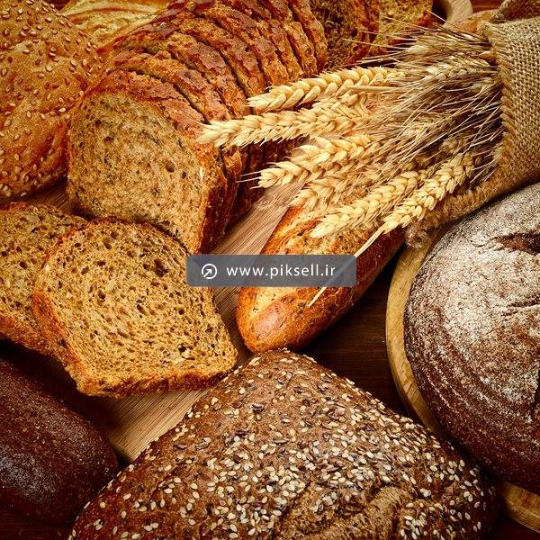 عکس با کیفیت از نان های سوخاری و گندم و کیک