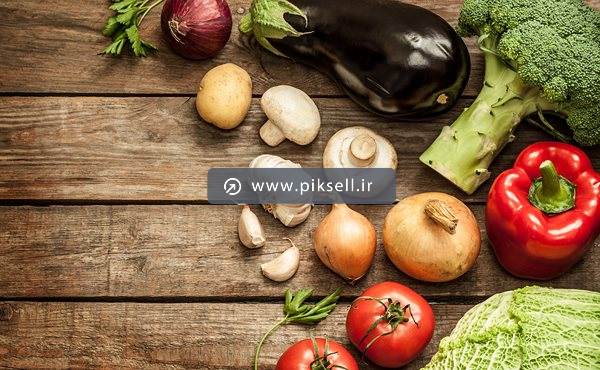 عکس با کیفیت از سبزیجات تازه ، پیاز ، گوجه ، کلم ، سیر ، کاهو ، فلفل و بادمجان