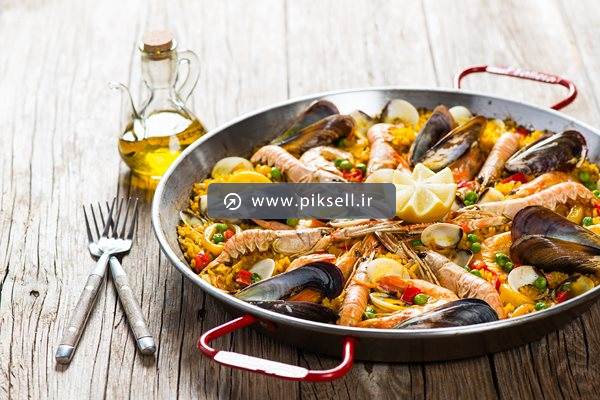 عکس با کیفیت از سبزیجات در ماهیتابه