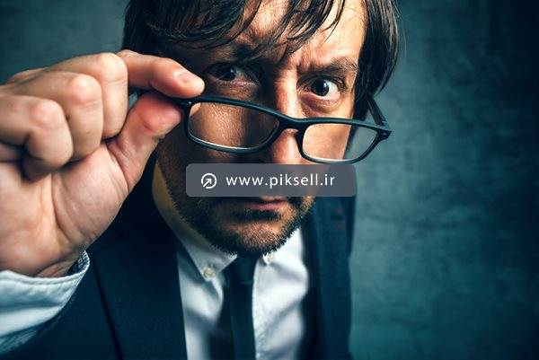عکس با کیفیت از مرد مشکوک
