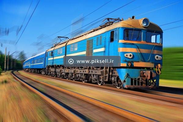 عکس با کیفیت از قطار ریلی آبی