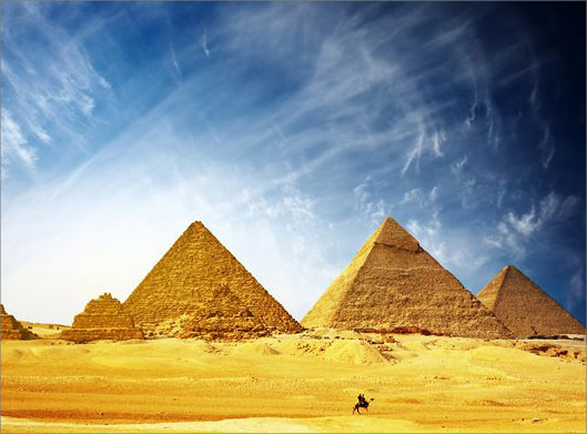 عکس با کیفیت از اهرام ثلاثه مصر