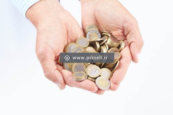 عکس با کیفیت از پس انداز با سکه ها