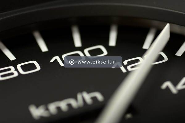 عکس با کیفیت از سرعت صد و بیست 120 کیلومتر بر ساعت