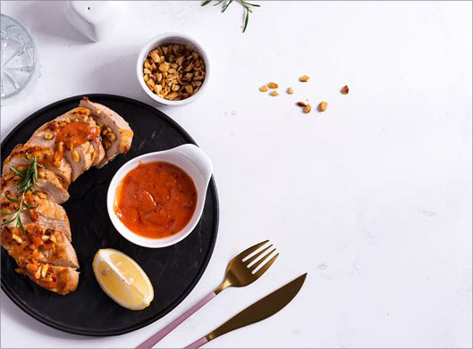 عکس با کیفیت از خوراک ماهی و سس مخصوص