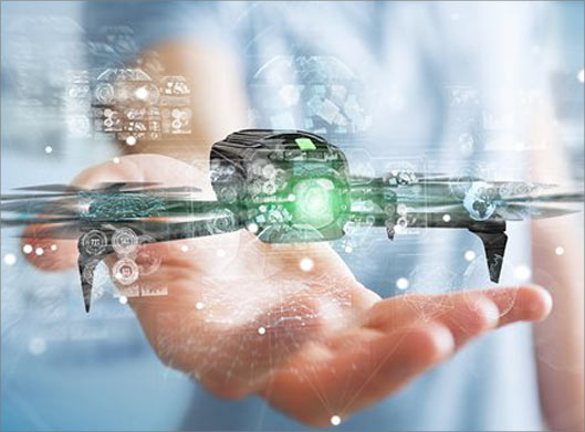 عکس با کیفیت از پهباد در کف دست