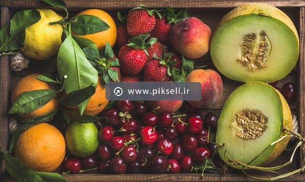 دانلود عکس با کیفیت از صندوق میوه های تابستانی