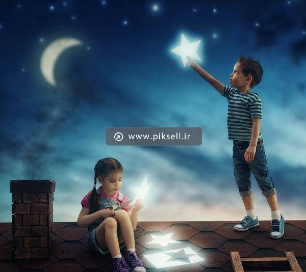 دانلود عکس با کیفیت از پسر و دختر کوچولو در حال شکار ستاره