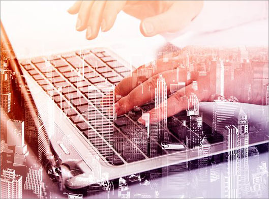 دانلود عکس با کیفیت از کار با لپ تاپ و تکنولوژی