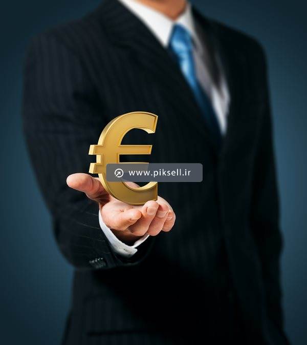 عکس با کیفیت از سمبل و نماد یورو طلایی در دست