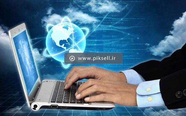 تصویر با کیفیت از کار با رایانه و ارتباط اینترنتی با جهان پیرامون