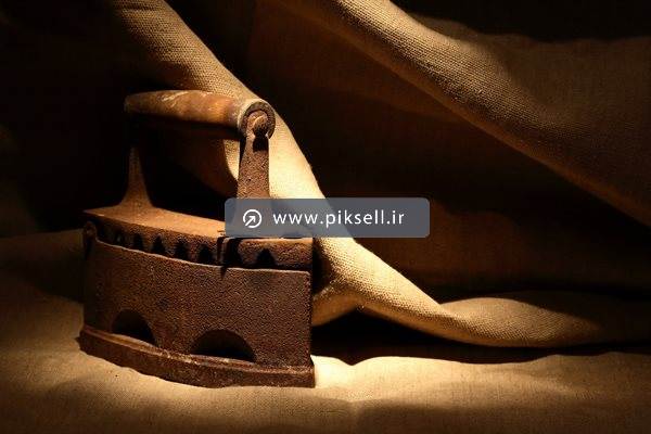 دانلود تصویر با کیفیت از اتوی قدیمی زغالی