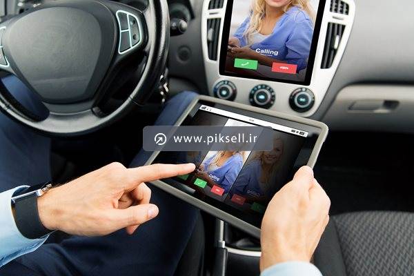 عکس با کیفیت از تماس تصویری با سیستم هوشمند ماشین