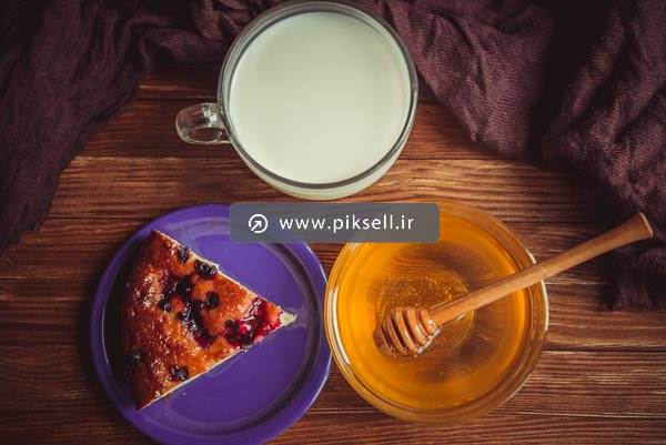 دانلود عکس با کیفیت از نمای بالای میز صبحانه