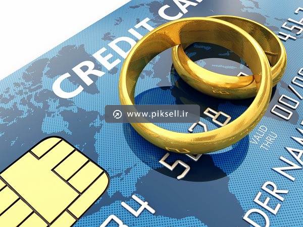 تصویر با کیفیت از حلقه های طلایی روی کارت بانکی اعتباری