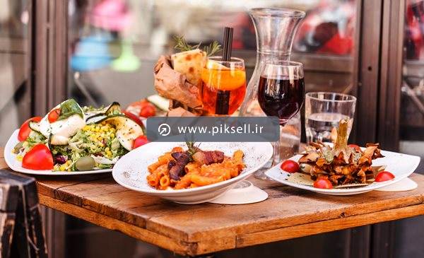 تصویر با کیفیت از میز ناهار و غذهای متنوع