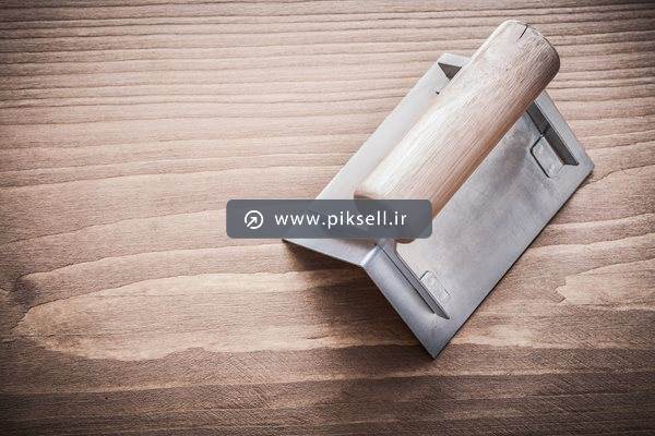 تصویر با کیفیت از ماله بتونه ساز و زاویه ساز چوب