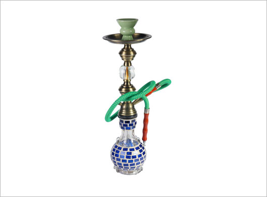 عکس با کیفیت از قلیان سنتی با بکگراندسفید